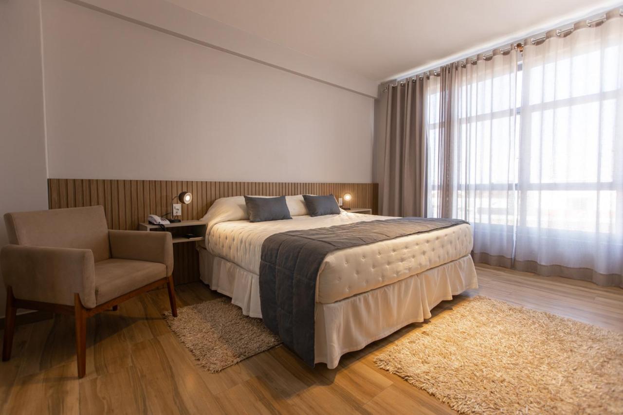 Bm Hotel Сан-Себастьян-ду-Параизу Экстерьер фото