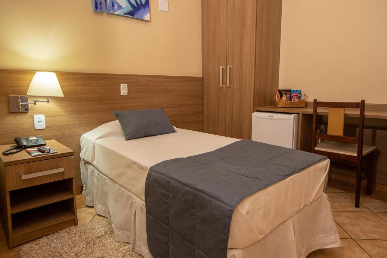 Bm Hotel Сан-Себастьян-ду-Параизу Экстерьер фото